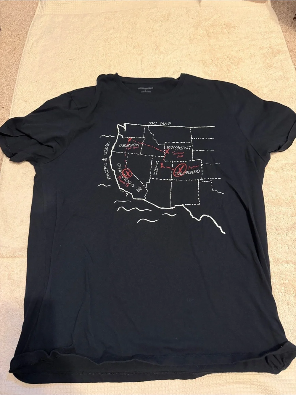 Banana Republic Black Short Sleeve Tee with White and Red Ski Map Graphic